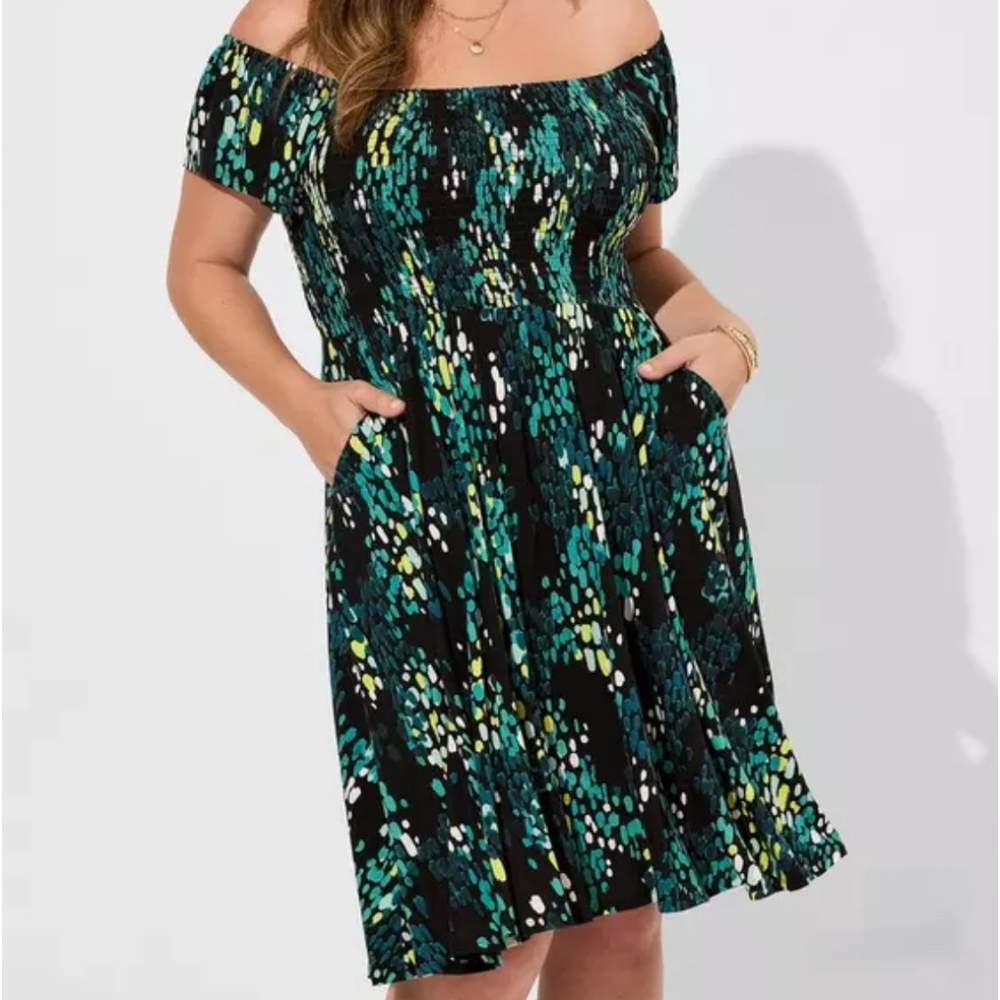 Torrid Super Soft Knit Ruched Off-Shoulder Black Dotted Dress Size 0